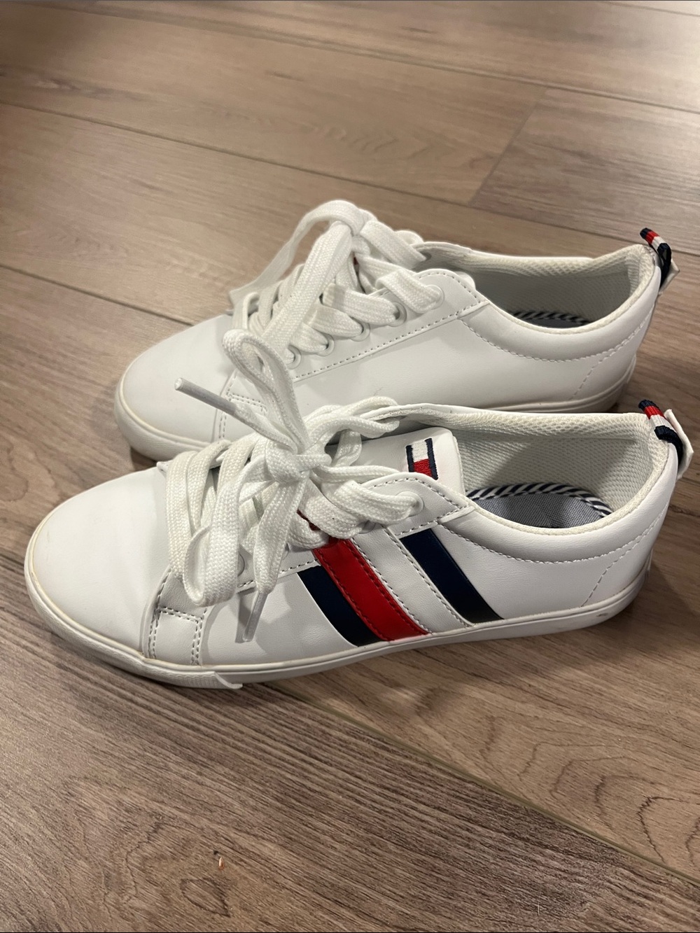 Tommy Hilfiger White Kids' Sneakers with Red & Navy Stripes - Classic Lace-Up
